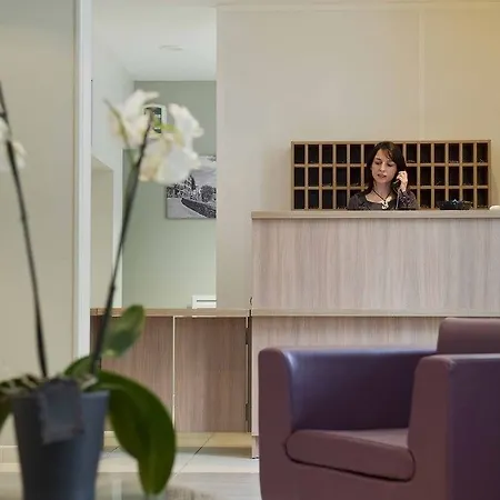 Adagio Access Viarme Aparthotel 3*